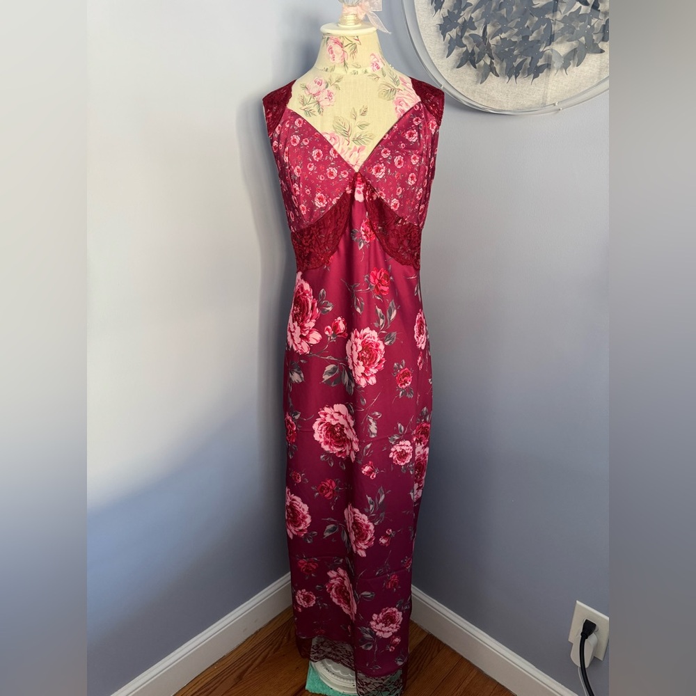 🆕 Avec Les Filles Floral Lace Maxi Dress